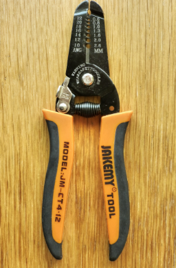 Wire stripper